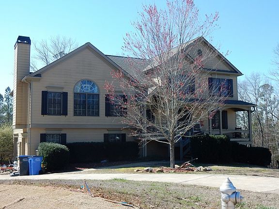 2nd image of 140 Silver Creek Dr