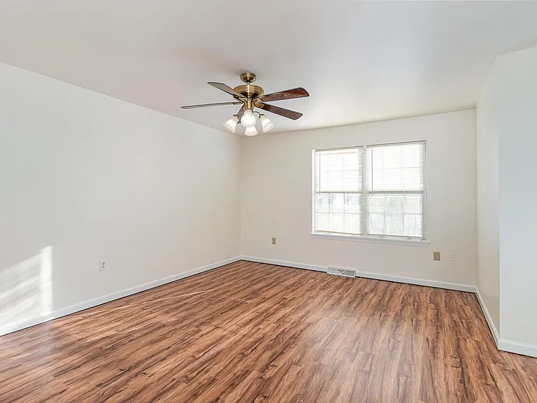 6280 Spring Knoll Dr — Photo 12