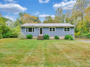 13 Capitol Ln, Monroe, CT 06468