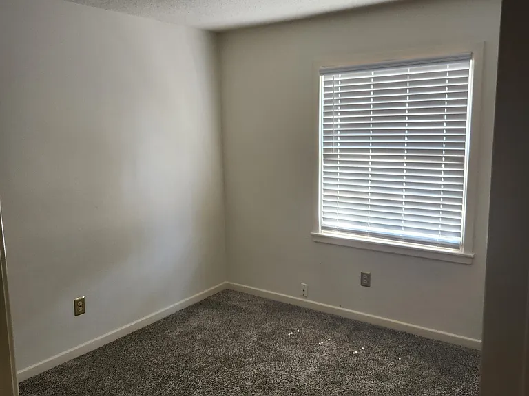 2167 Bridge Ave — Photo 10