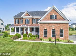 17611 Shores Dr, Poolesville, MD 20837