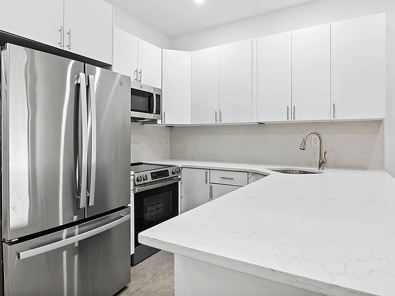 2nd image of 500A 5th Ave #3