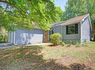 8602 Glenwoods Dr, Riverdale, GA 30274