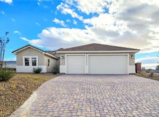 5471 Lincolnwood Ct, Pahrump, NV 89061