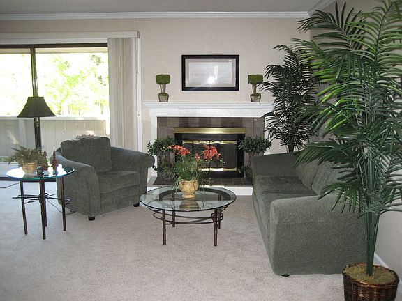 Open & Inviting floorplan