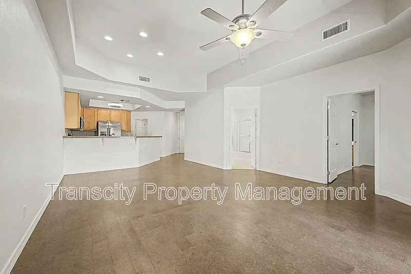 2 bed, 2.0 bath, 1206 sqft, $2,295 — Photo 3