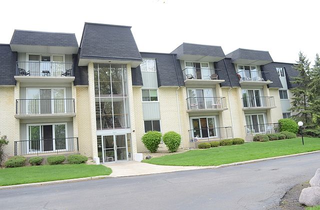 1st image of 18501 Wentworth Ave APT 1E