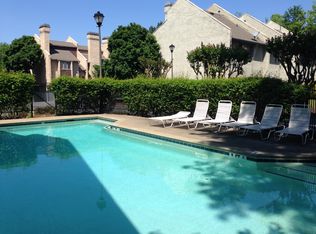 200 Roswell Landing Dr, Roswell, GA 30075