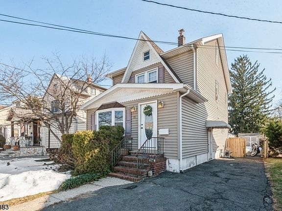 3rd image of 15 Continental Ave
