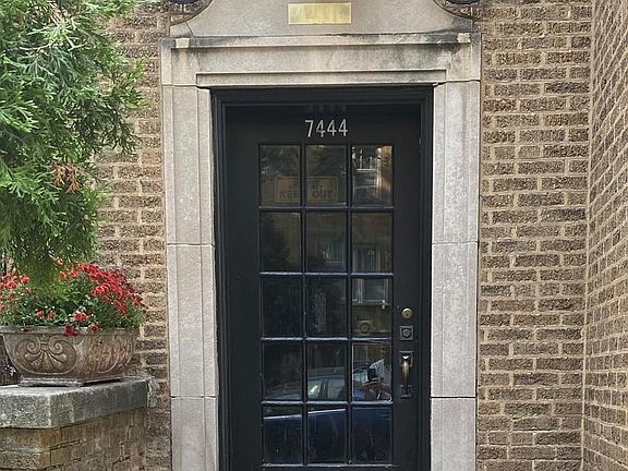 2nd image of 7444 N Damen Ave