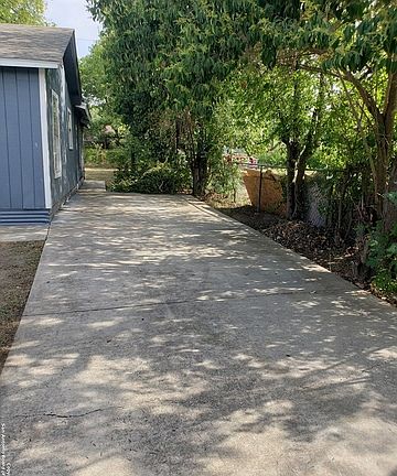 3rd image of 134 Drury Ln