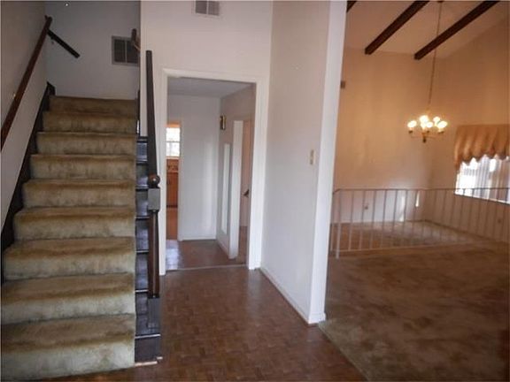 2nd image of 381 Westmeade Dr