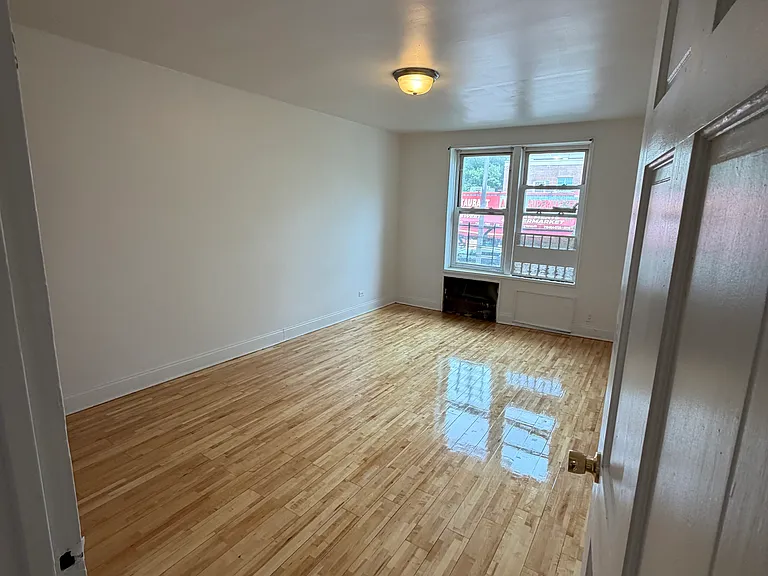 2112 Starling Ave #K1 — Photo 5