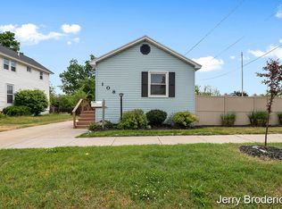 108 Maple St NW, Sparta, MI 49345