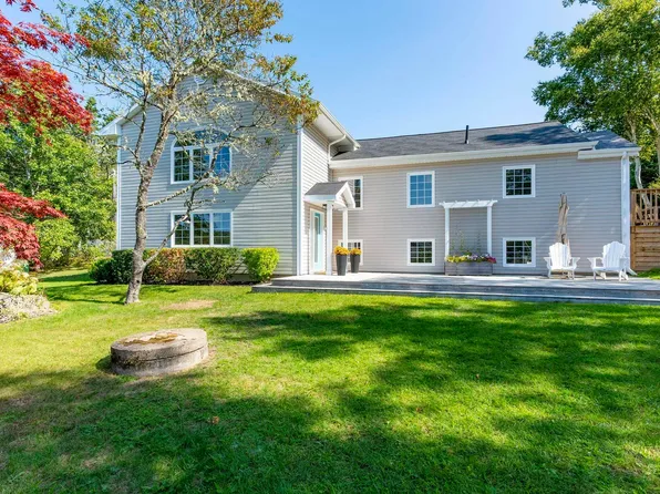 20 Lerwick Ln, Halifax, NS B3Z 1T9