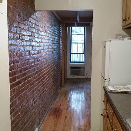4th image of 323 E 92nd St APT 1c