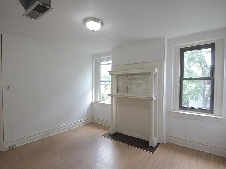 7720 Waverly St #5 — Photo 6