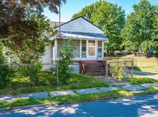 109 2nd St, Woodbridge, NJ 07095