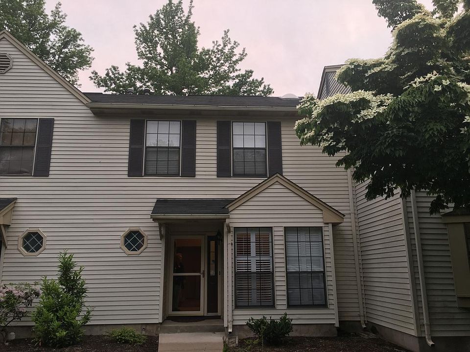 904 Timber Oaks