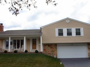 1711 Sutton Ln, Schaumburg, IL 60194