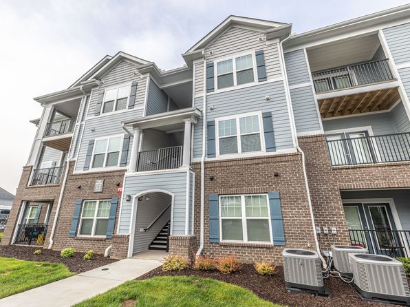 120 Buckhill Village Dr #202