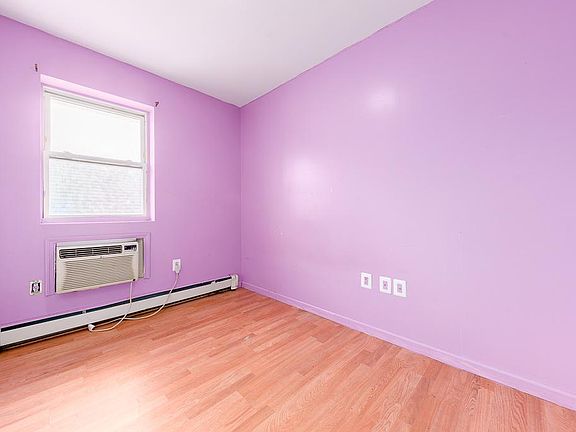 4th image of 95-52 112th St #3