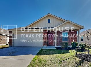 437 Falling Star Dr, Haslet, TX 76052