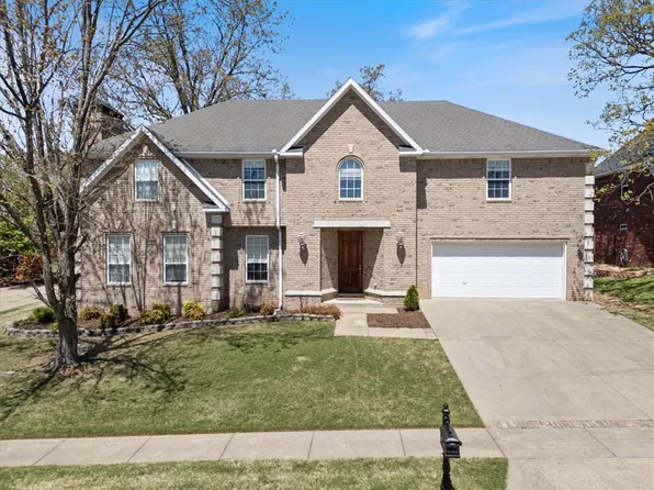 3244 E Hearthstone Dr, Fayetteville, AR 72764