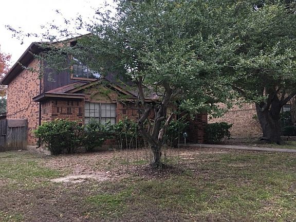 3rd image of 1727 Cordova Dr