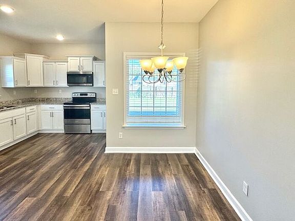 4th image of 5696 Matthew Dr