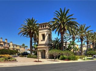 19262 Surfwave Dr, Huntington Beach, CA 92648