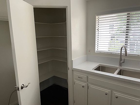 3rd image of 1234 S Westlake Blvd Unit C