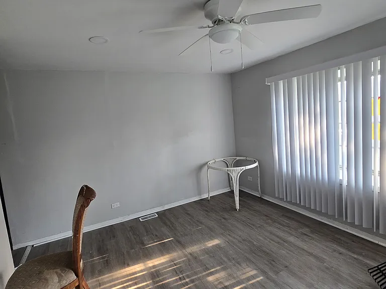 22221 Willow Tree Ave — Photo 16