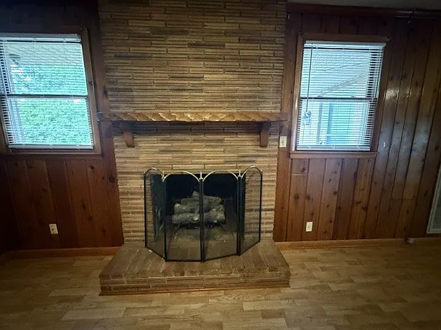 2 bed, 1.0 bath, 1358 sqft, $1,975 — Photo 3
