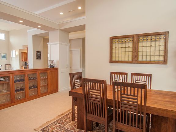 5th image of 202 Deer Hollow Cir