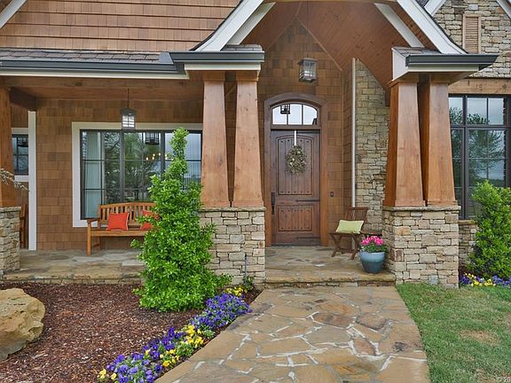 3rd image of 13533 S Lewis Ave E