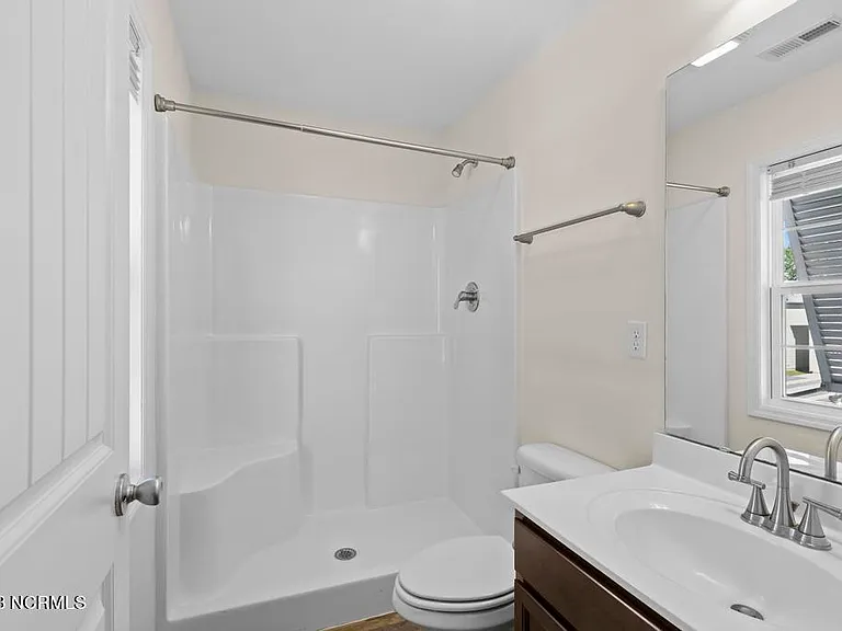 123 James Ave #A — Photo 19
