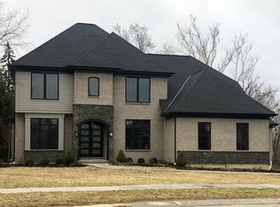 1435 Grand Oaks Dr, Cincinnati, OH 45255