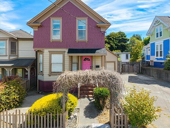 3rd image of 2121 C St
