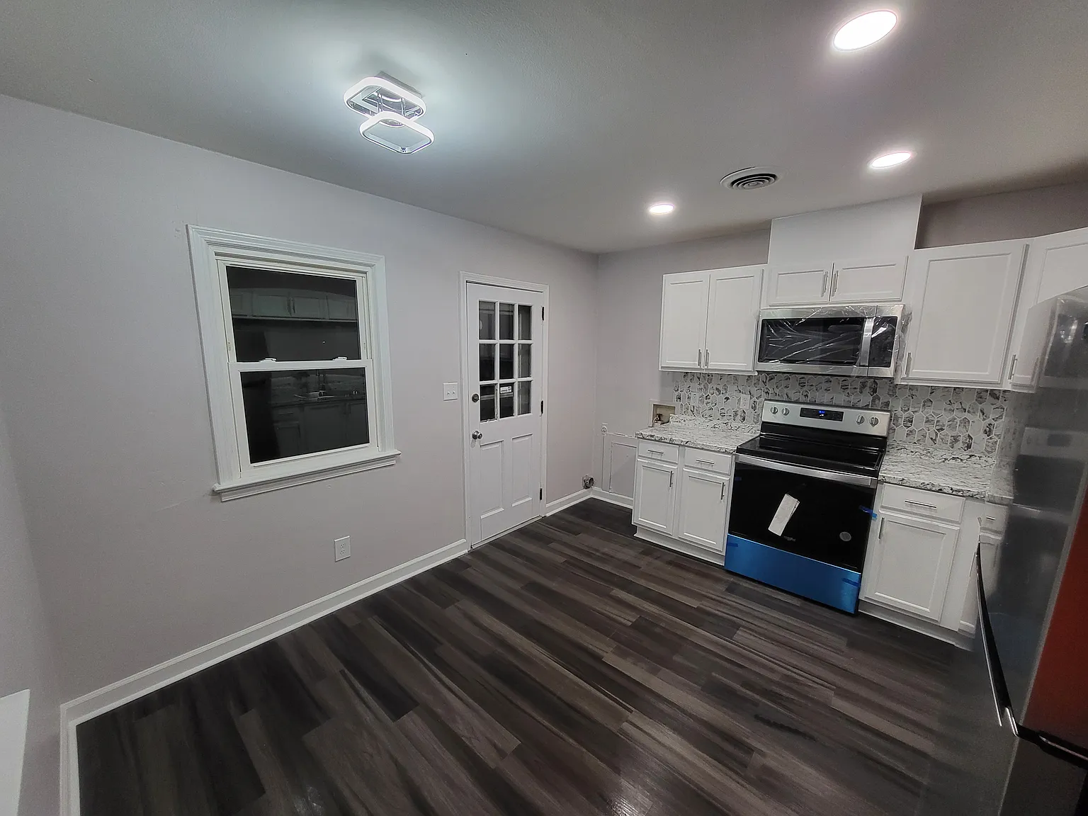 2 bed, 800 sqft, $1,500 — Photo 4