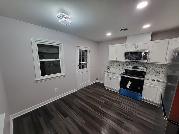 4th image of 6215 Edward St Unit B