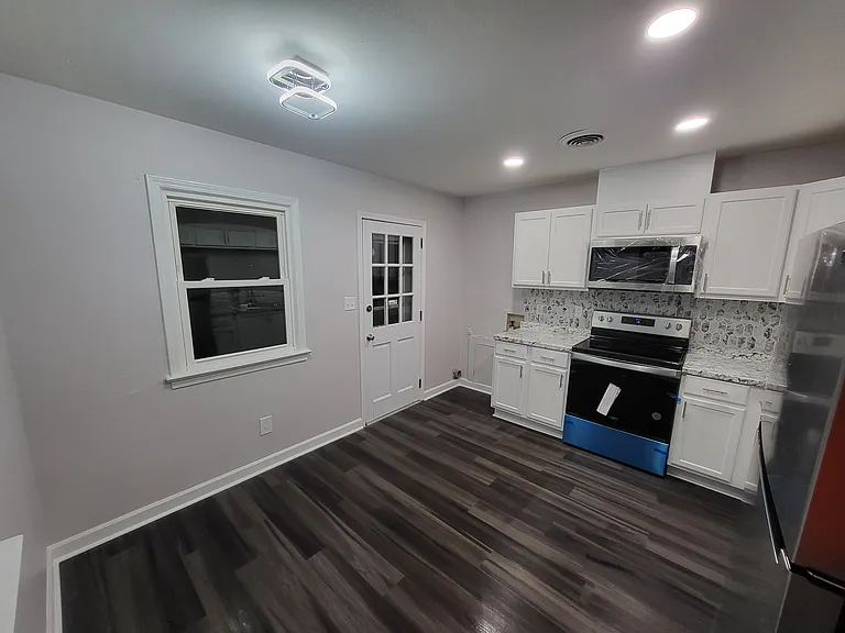 6215 Edward St #B — Photo 4