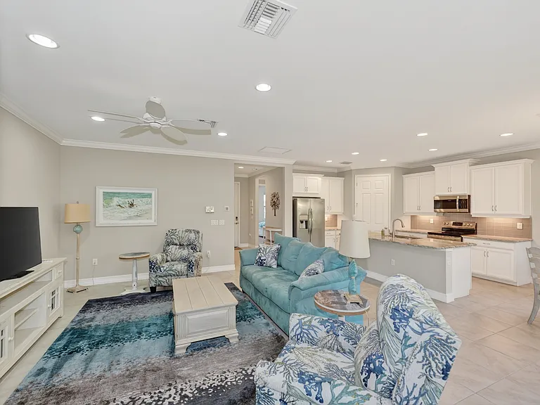 156 Ventosa Pl — Photo 13