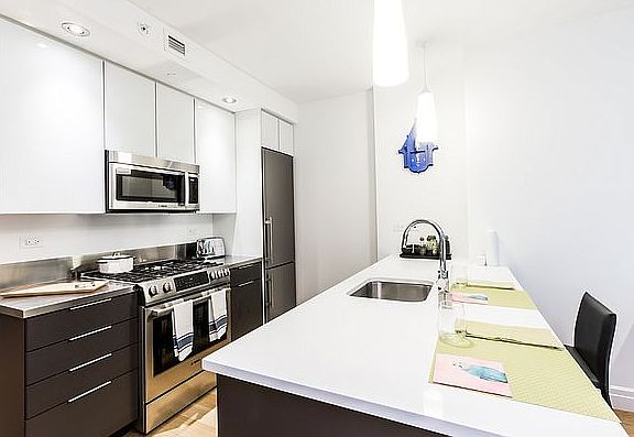 4th image of 60 Water St APT 611