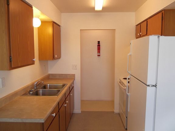 4th image of 204 Kola St APT 1