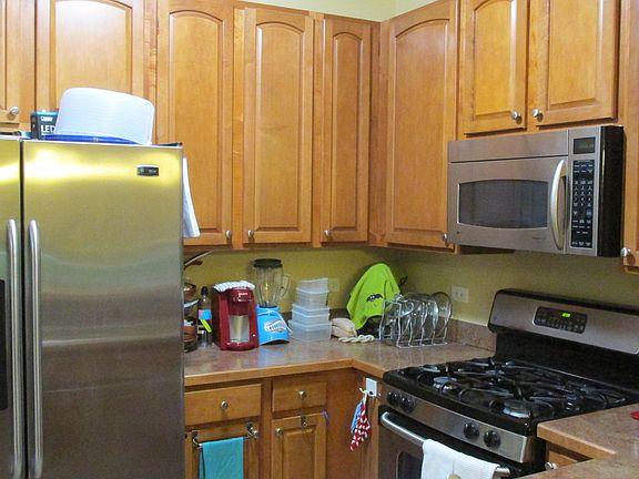 5th image of 1009 Brush Hill Cir