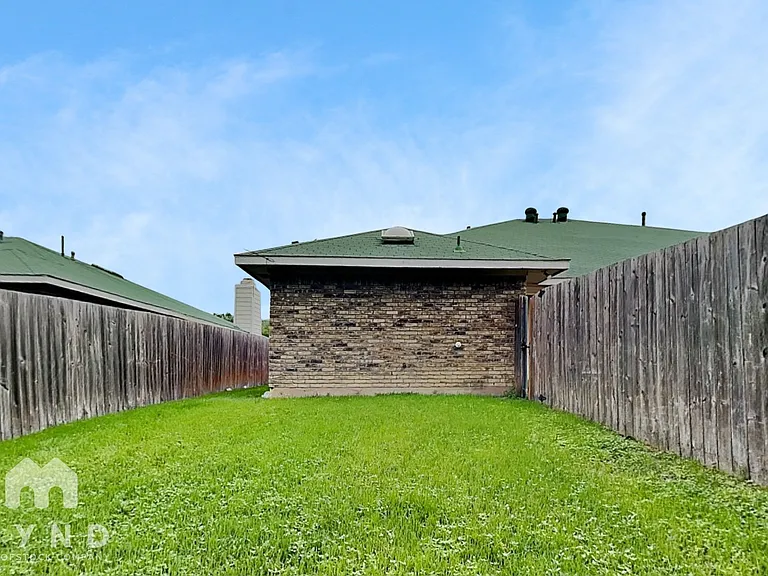 11837 Garden Terrace Dr — Photo 19