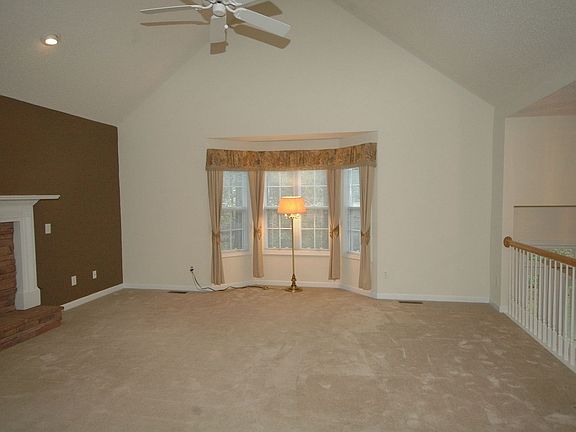Family Room w/ Fireplace