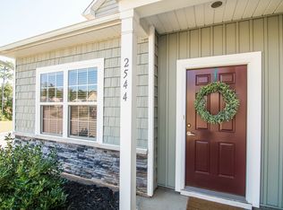 2544 Averon Dr, Fuquay Varina, NC 27526