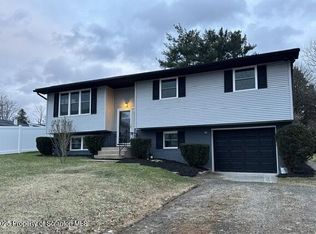 3907 Wylam Ave, Moosic, PA 18507